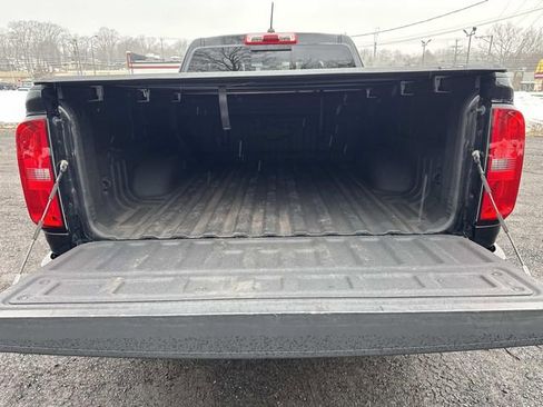 Used 2016 Chevrolet Colorado Z71 w/ Z71 Midnight Edition image 27