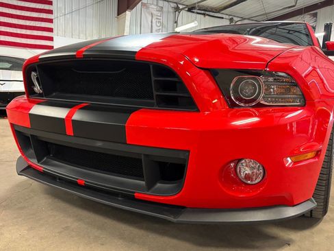 Used 2013 Ford Mustang Shelby GT500 RWD image 10