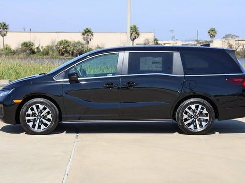 New 2026 Honda Odyssey EX-L image 5