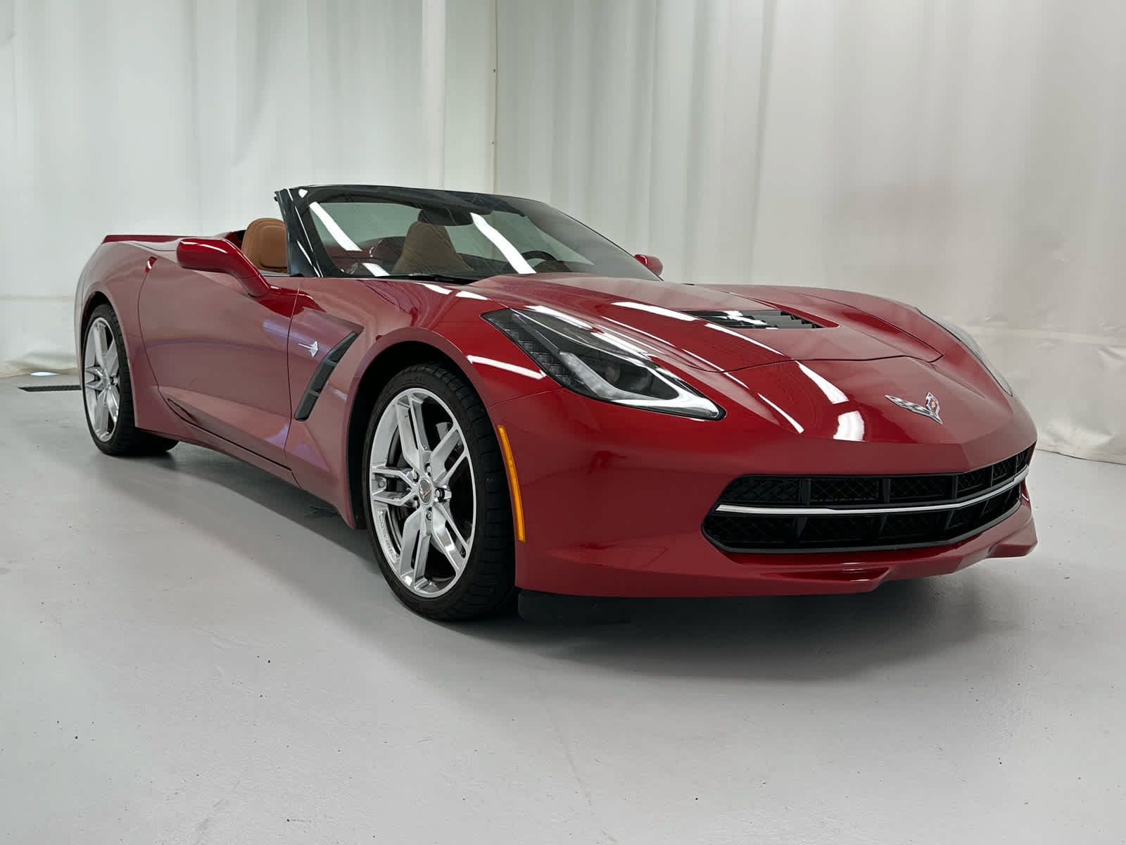 Used 2015 Chevrolet Corvette Stingray Convertible w/ 3LT Preferred Equipment Group RWD image 2