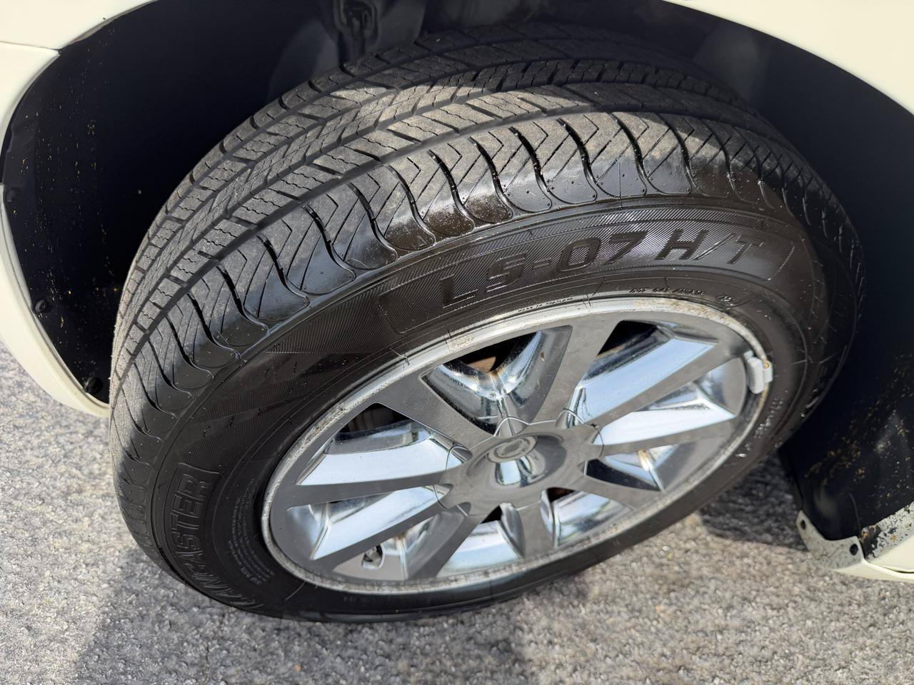 Used 2007 Chrysler 300 Touring L RWD image 22