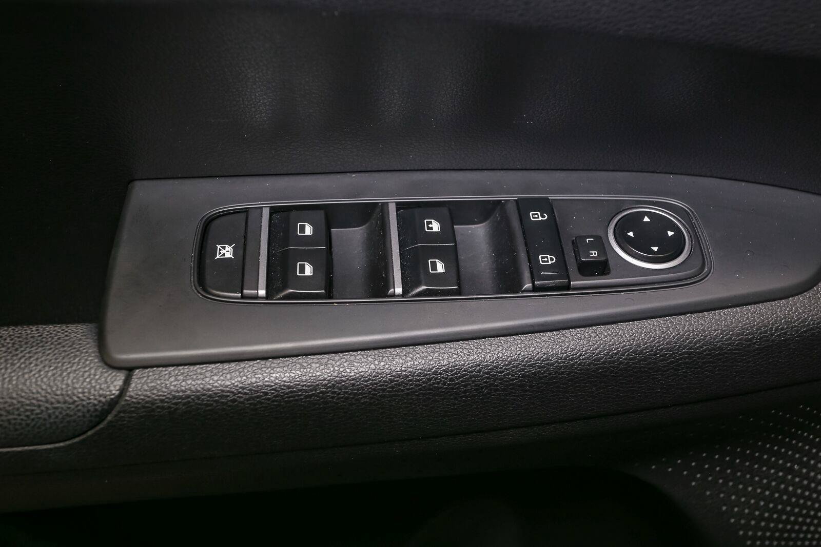 Used 2023 Kia Forte LXS FWD image 37