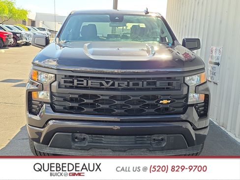 Used 2023 Chevrolet Silverado 1500 Custom image 2