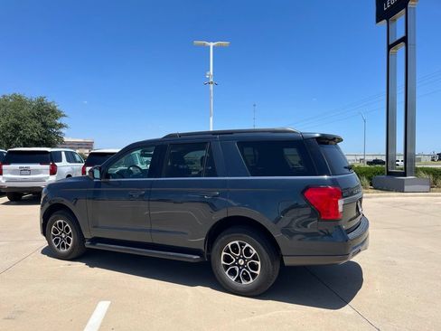 Used 2024 Ford Expedition XLT RWD image 4