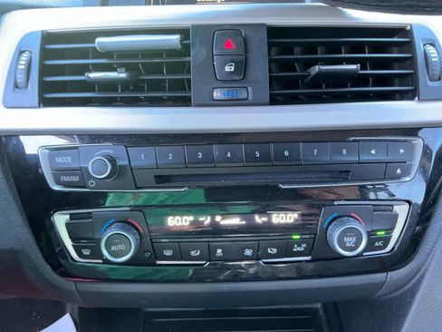 Used 2017 BMW 320i Sedan image 29