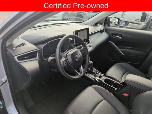 Certified 2025 Toyota Corolla Cross XLE FWD image 14
