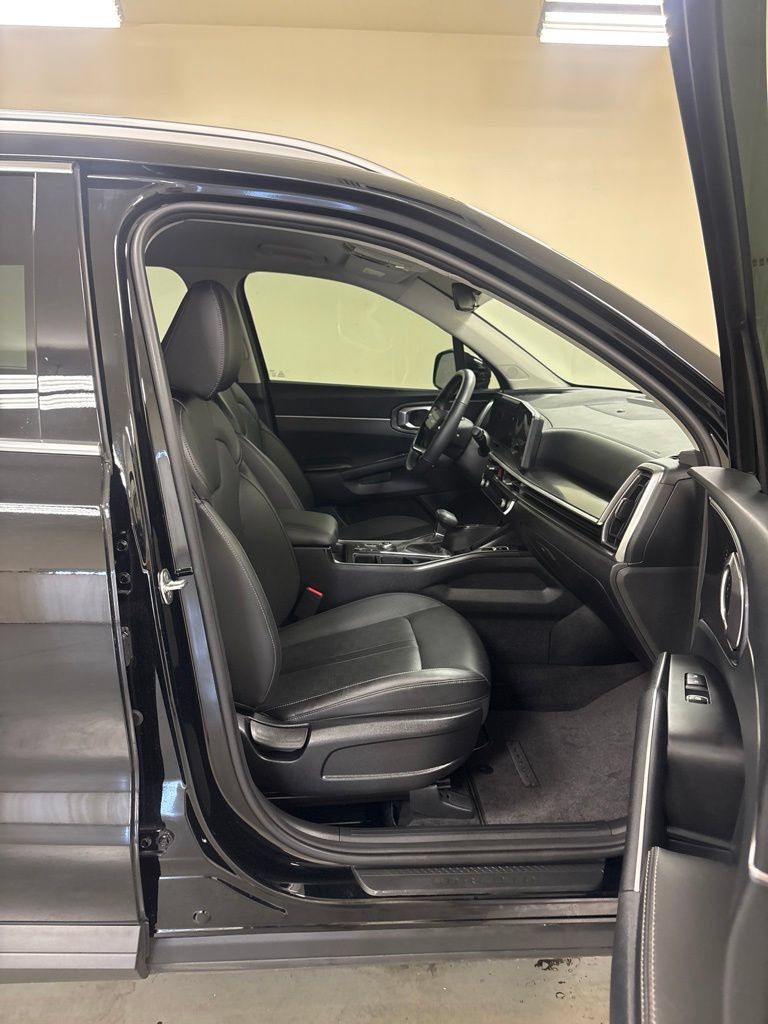 Used 2026 Kia Sorento S FWD image 22