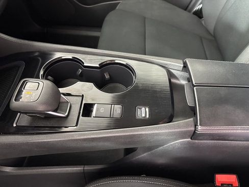 Used 2023 Nissan Rogue S image 29