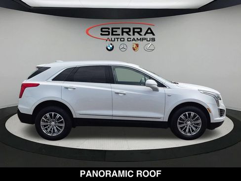 Used 2018 Cadillac XT5 Luxury w/ Driver Awareness Package AWD/4WD image 14
