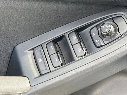 Certified 2025 Subaru Crosstrek 2.0i Premium image 10