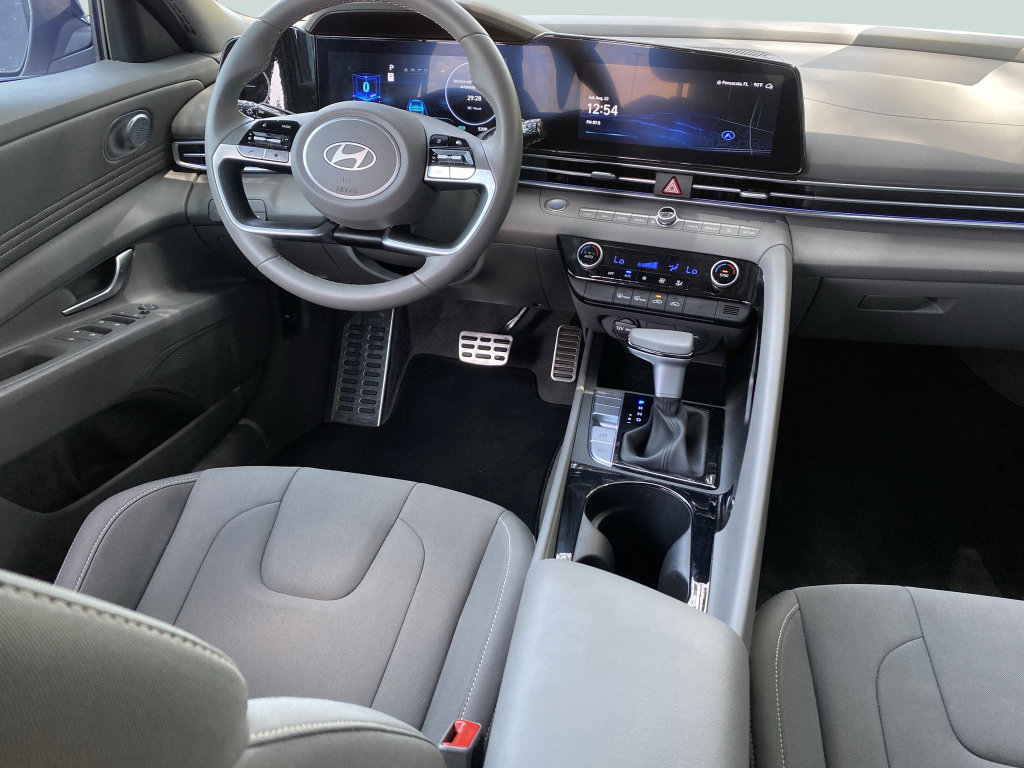 Certified 2026 Hyundai Elantra SEL FWD image 14