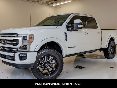Used 2022 Ford F250 Platinum w/ FX4 Off-Road Package AWD/4WD image 4