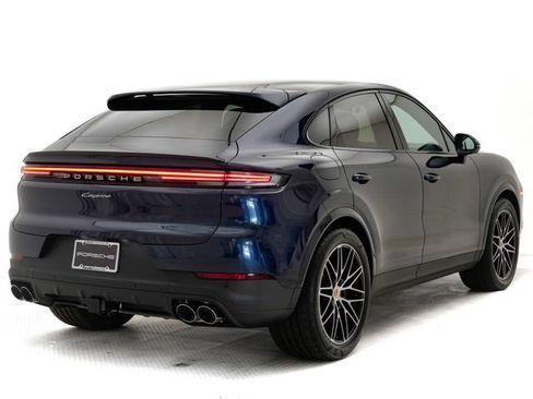 Certified 2026 Porsche Cayenne Coupe AWD/4WD image 34