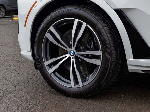 Used 2026 BMW X7 xDrive40i image 7