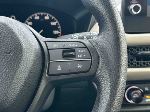 New 2026 Honda HR-V LX image 18