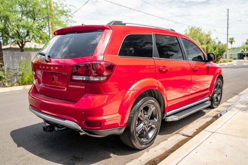 Used 2020 Dodge Journey Crossroad FWD image 5