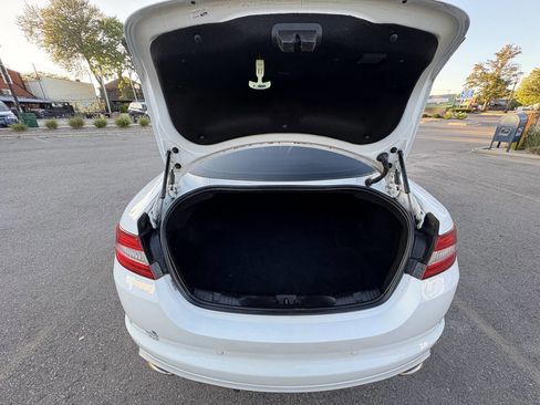 Used 2015 Jaguar XF Sport image 25