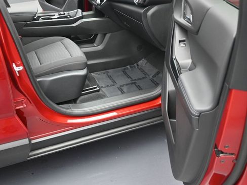 Used 2026 Chevrolet Equinox LT image 14