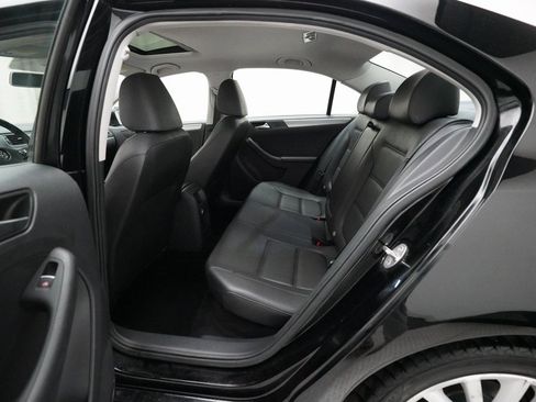 Used 2015 Volkswagen Jetta SE image 15