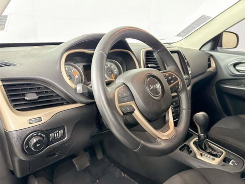 Used 2016 Jeep Cherokee Latitude image 13