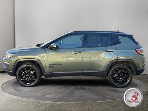Used 2021 Jeep Compass Sport AWD/4WD image 4