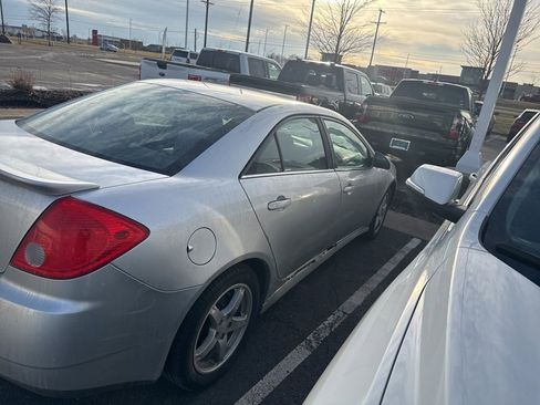 Used 2009 Pontiac G6 Sedan w/ Sport Package 2 image 9