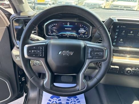 Certified 2024 Chevrolet Silverado 1500 RST w/ Z71 Off-Road Package AWD/4WD image 17