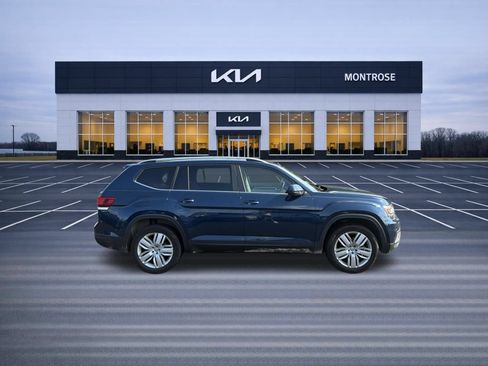 Used 2019 Volkswagen Atlas SE w/ Towing Package AWD/4WD image 4