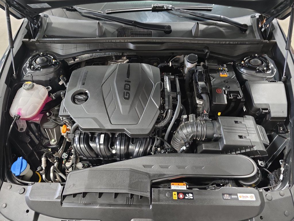 Used 2025 Hyundai Sonata SEL FWD image 28