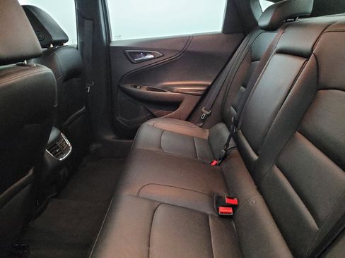 Used 2016 Chevrolet Malibu LT w/ Leather Package FWD image 18