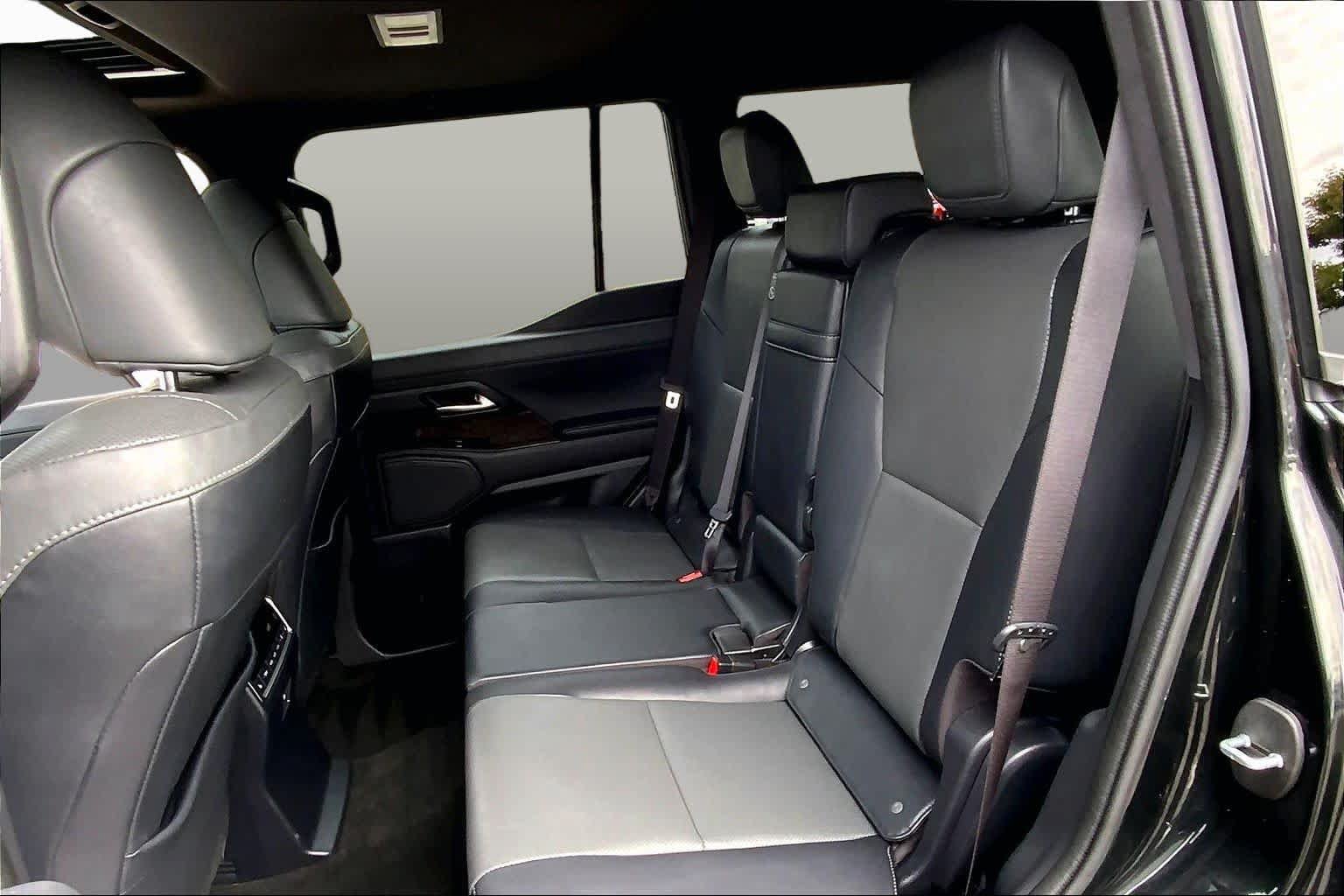 Certified 2024 Lexus GX 550 w/ Accessory Package (2T) AWD/4WD image 21
