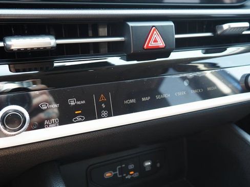 New 2026 Kia Sportage EX w/ EX Panorama Roof Package image 34