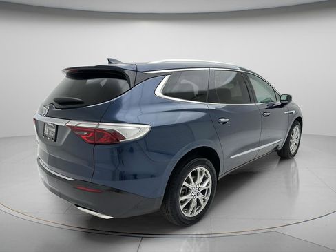 Used 2023 Buick Enclave Essence w/ Experience Buick Package AWD/4WD image 5