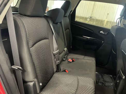 Used 2014 Dodge Journey SXT w/ Comfort/Convenience Group AWD/4WD image 26