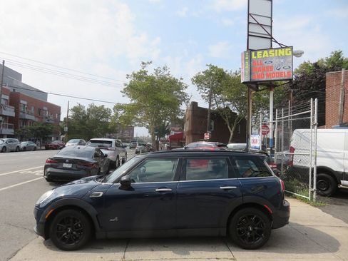 Used 2017 MINI Cooper Clubman ALL4 AWD/4WD image 7