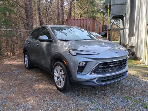 Used 2024 Buick Encore GX Preferred image 4