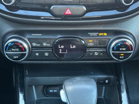 Used 2023 Kia Soul GT-Line w/ GT-Line Technology Package FWD image 23