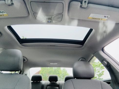 Used 2012 Hyundai Sonata SE w/ Navigation & Sunroof Pkg FWD image 21