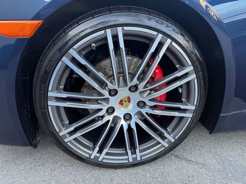 Used 2015 Porsche Boxster S image 18