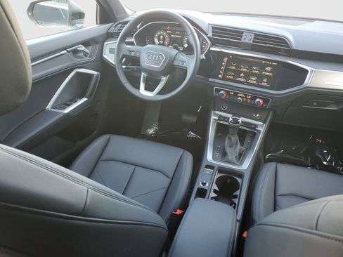 Used 2025 Audi Q3 2.0T Premium Plus w/ Premium Plus Package AWD/4WD image 12