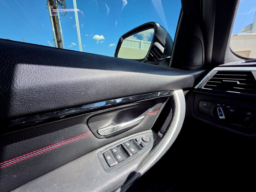 Used 2016 BMW 328i Sedan RWD image 14