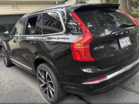 Used 2023 Volvo XC90 B6 Plus w/ Protection Package AWD/4WD image 4