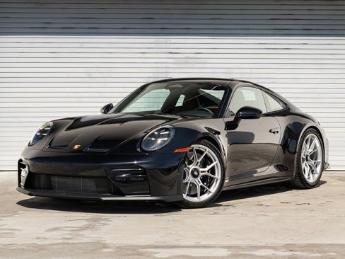 Certified 2026 Porsche 911 GT3 RWD image 1