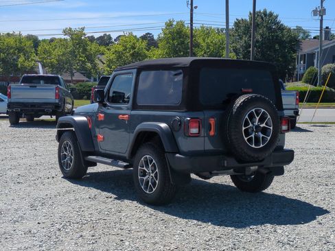 Used 2024 Jeep Wrangler Sport AWD/4WD image 8