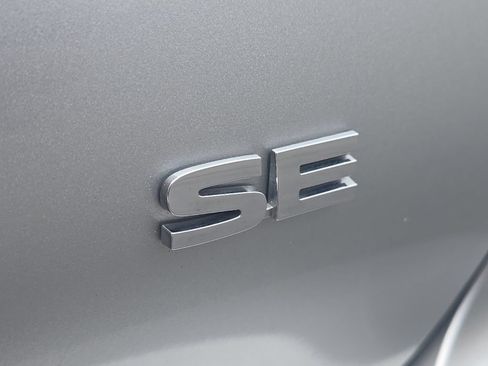 Used 2025 Mitsubishi Outlander SE FWD image 42