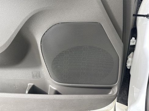 Used 2014 Toyota Sienna XLE image 34