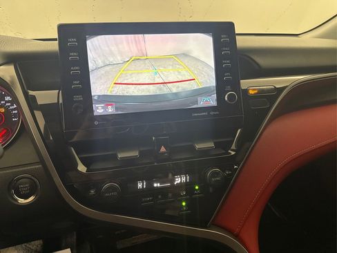 Used 2021 Toyota Camry XSE FWD image 37