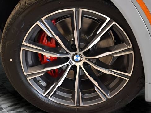 New 2027 BMW X6 xDrive40i w/ Premium Package AWD/4WD image 29