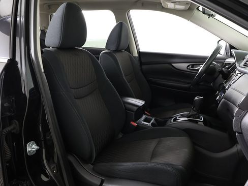 Used 2017 Nissan Rogue SV AWD/4WD image 33
