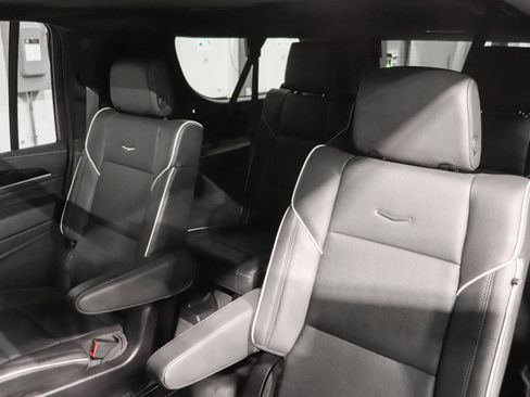 Certified 2023 Cadillac Escalade ESV Sport w/ LPO, ONYX Package AWD/4WD image 20